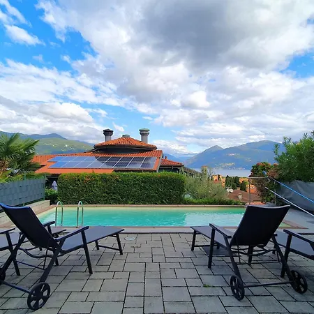 Vakantiehuis Majestic With Private Pool Germignaga